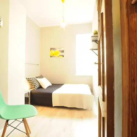 Pokoje Przy Parku Hostel *